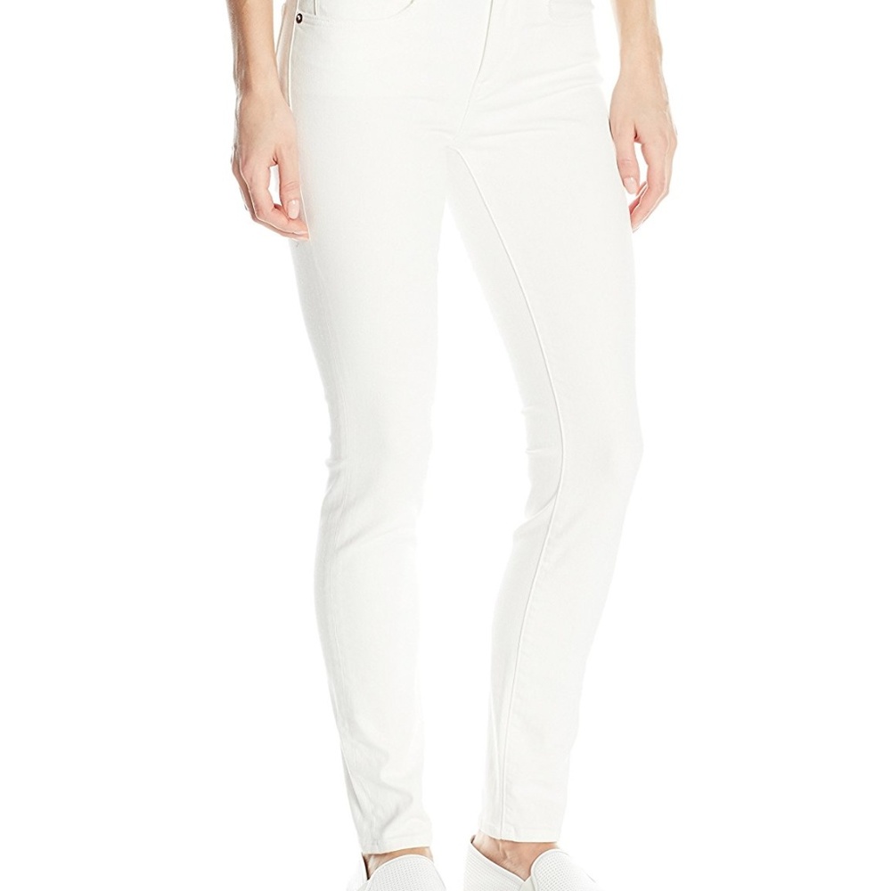 NWT Vince Women's Vintage Boy Jeans Size 28